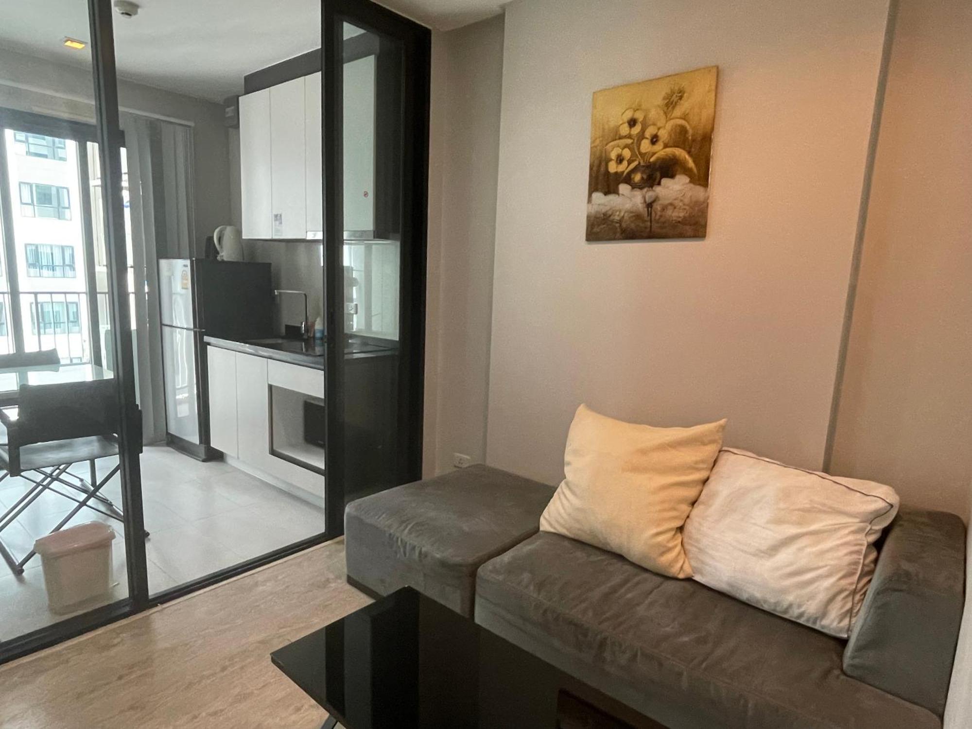 Apartamento The Base Pattaya By Feng Exterior foto